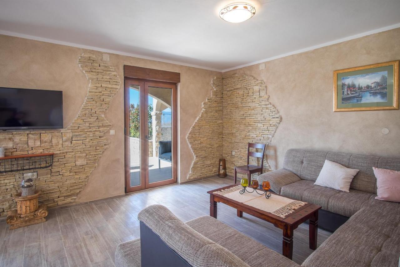 Villa Dijana East Linardići Buitenkant foto