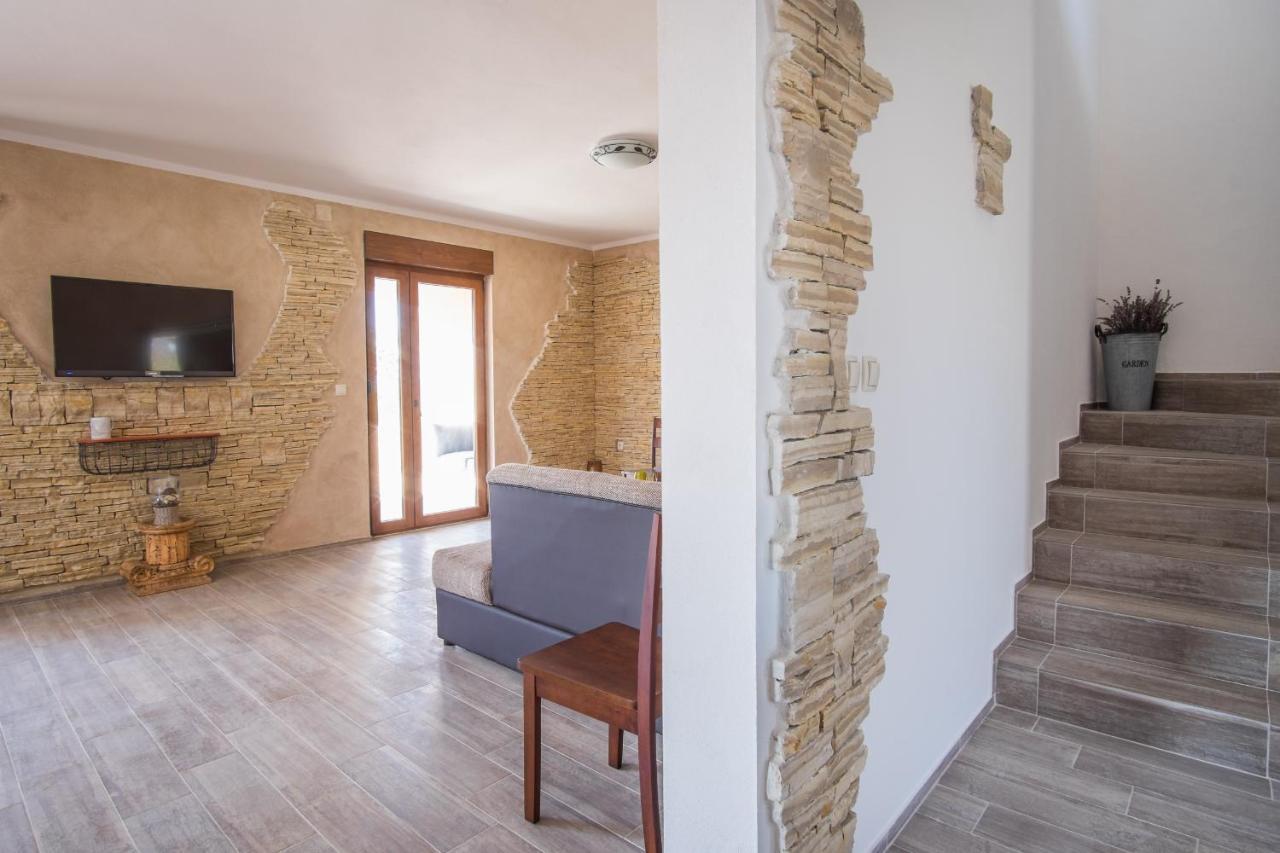 Villa Dijana East Linardići Buitenkant foto